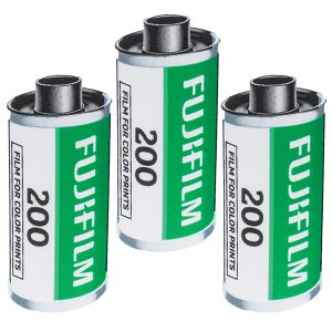 FUJIFILM 600022185 ISO 200 36-Exposure Color Negative Film for 35 mm Cameras (3 Pack)