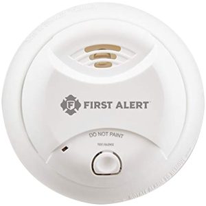First Alert 0827B 10-Year Sealed-Battery Ionization Smoke Alarm